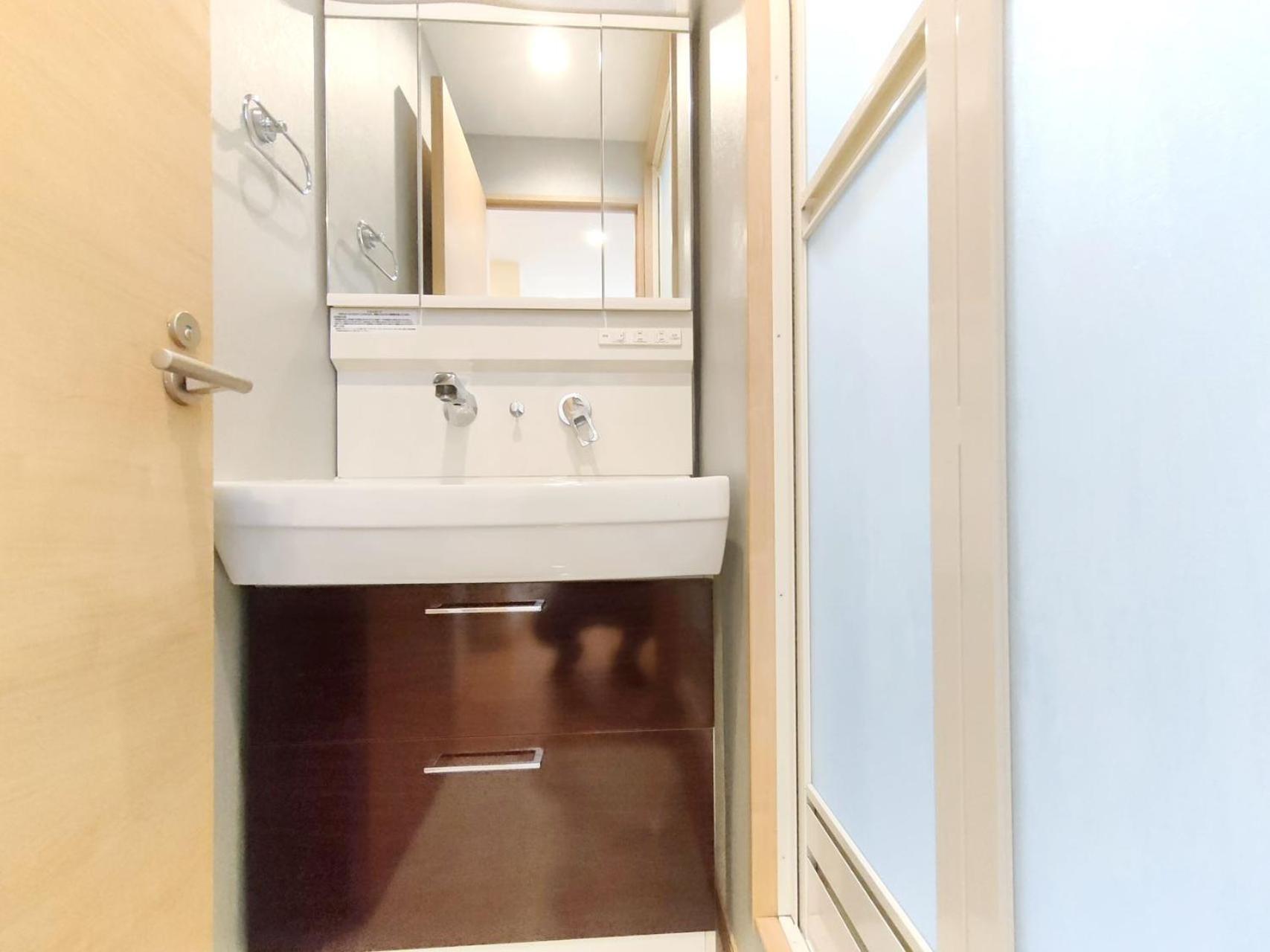 41池袋最中心 两室一厅 池袋站10分 2 Ikebukuro Center 10 Mins To St Max 5p 直达新宿 涉谷 表参道 池袋 上野 代代木 银座 原宿
